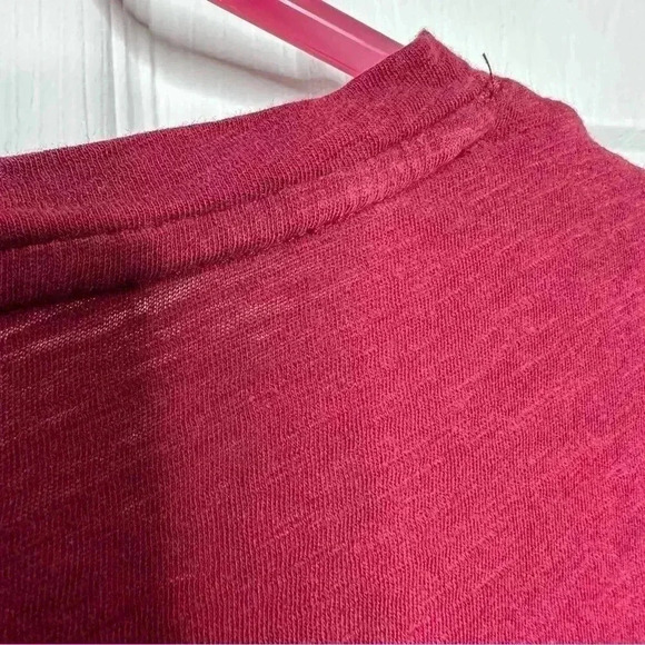 Madewell T-Shirt V-Neck Front  Pocket Burgundy Size Extra Small - Picture 2 of 16